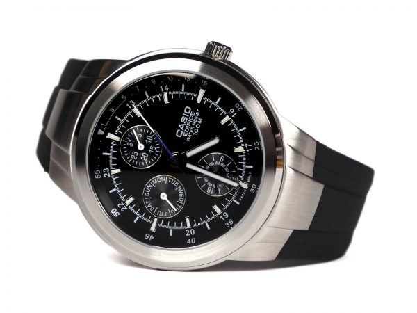 Casio EF-305-1AV Edifice Multifunction Watch
